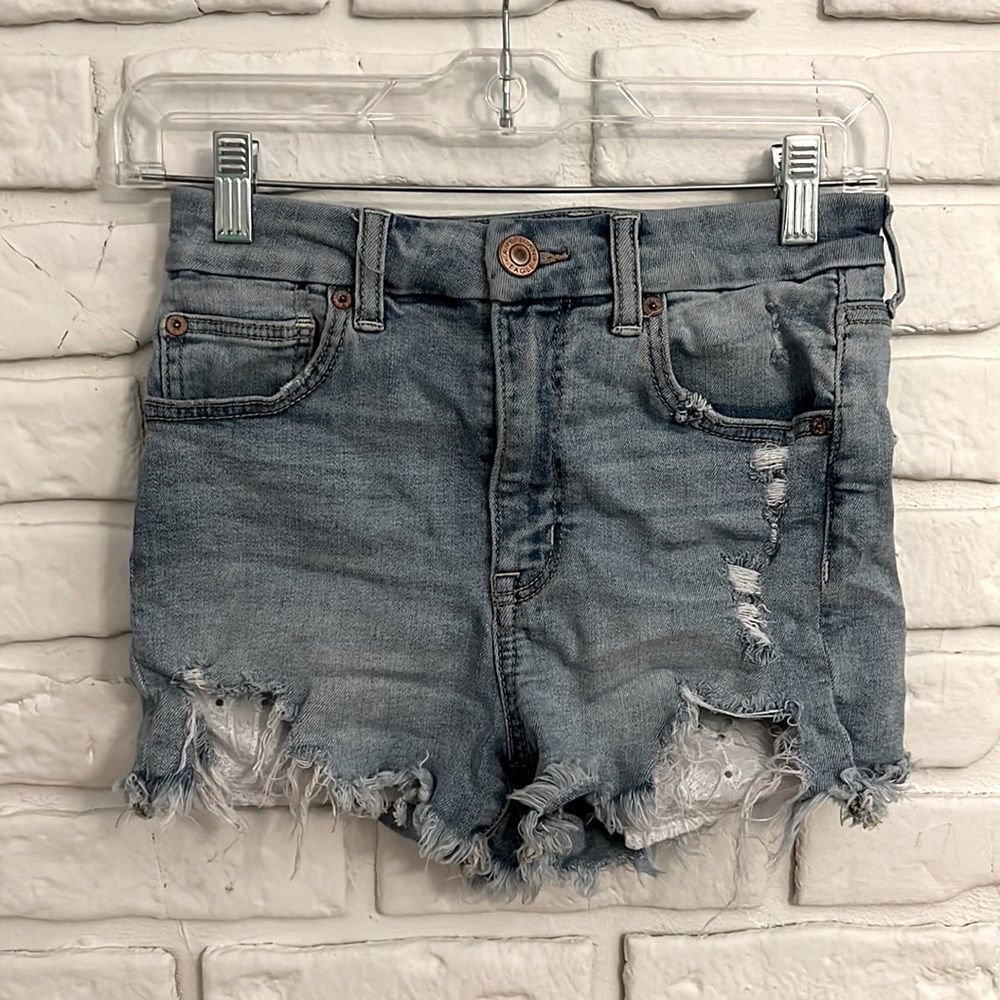American Eagle "Curvy Hi-Rise Shortie" size 2
